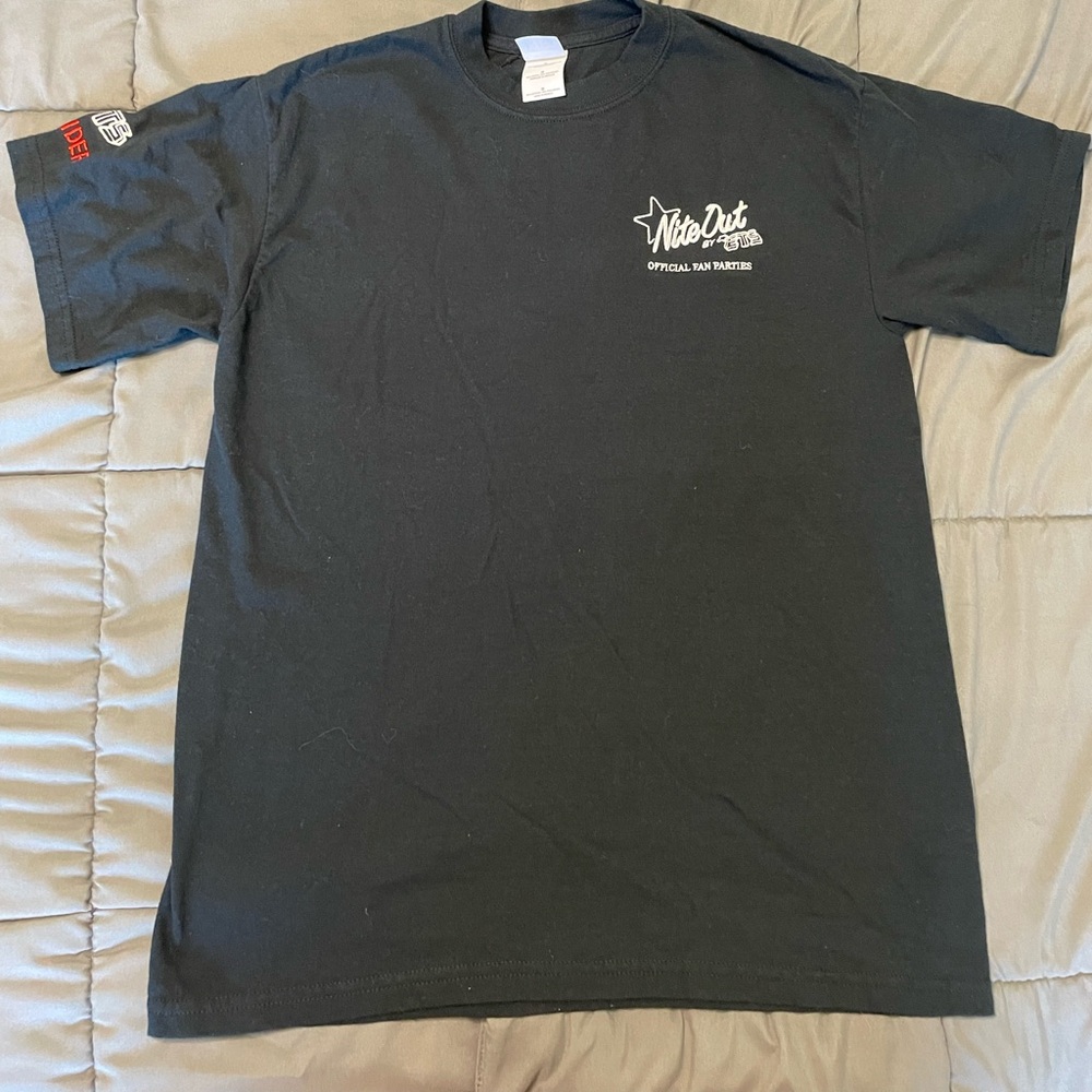 Vintage U2 Vertigo 2005 concert tour crew t-shirt size Medium